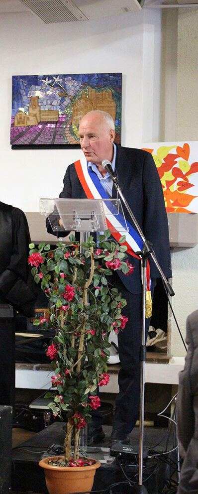 Roger Pellenc, Maire de Pertuis